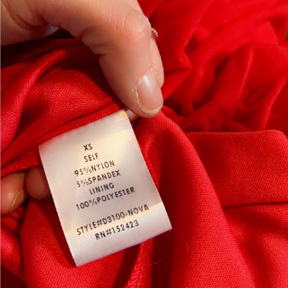 Women’s Red Evening Gown Dress Size XSmall - Picture 4 of 6